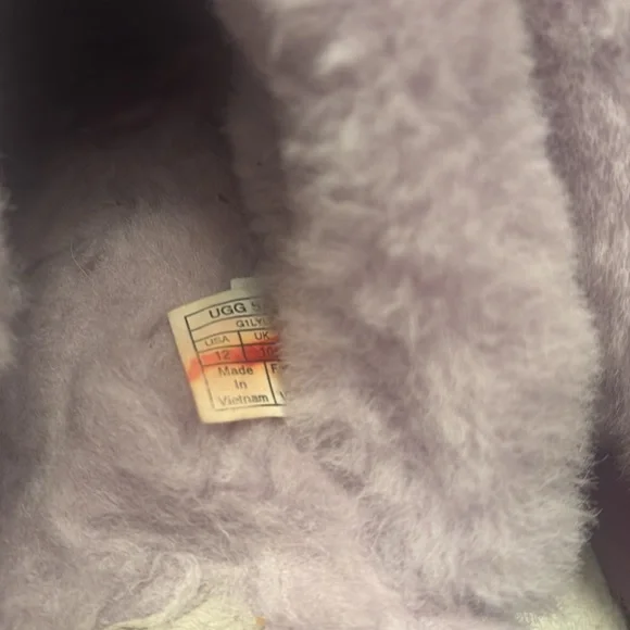 Ugg platform slippers/ everyday wear 
Hard to find purple ! - Picture 3 of 7